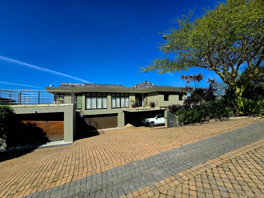 8 Bedroom Property for Sale in Oubaai Western Cape